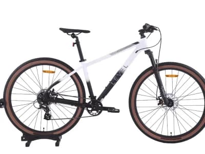 Level Revolt 1.0 29 (комплектация Phantom 1.0)  Бело\черный