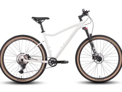 Hagen Q9 27.5 2025 белый жемчуг, матовый